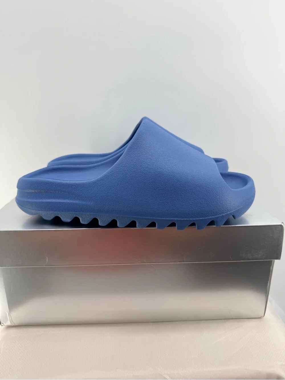 Yeezy Slides New size 10M